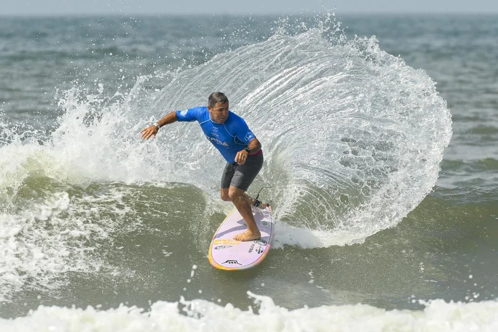Fabio Gouveia (PB) Foto Marcio David CBSurf