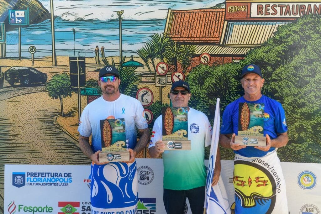 Pódio por equipes Foto Márcio David