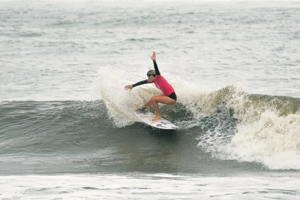 Luara Mandelli PR Marina Barboza Surf Brasil