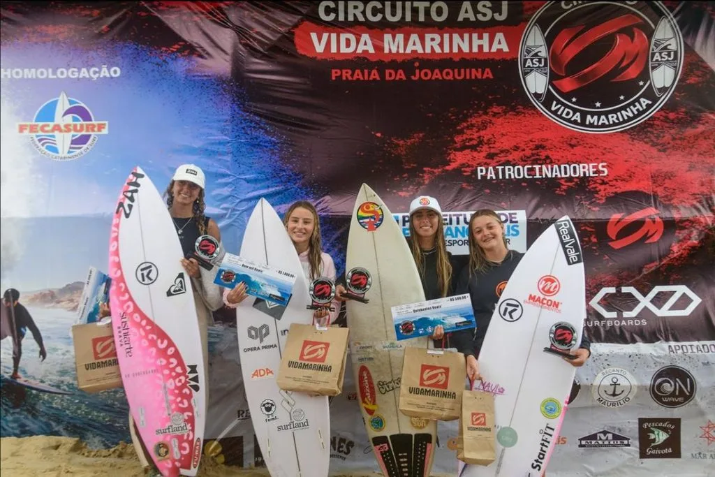 Pódio Sub 18 Fem Foto Márcio David