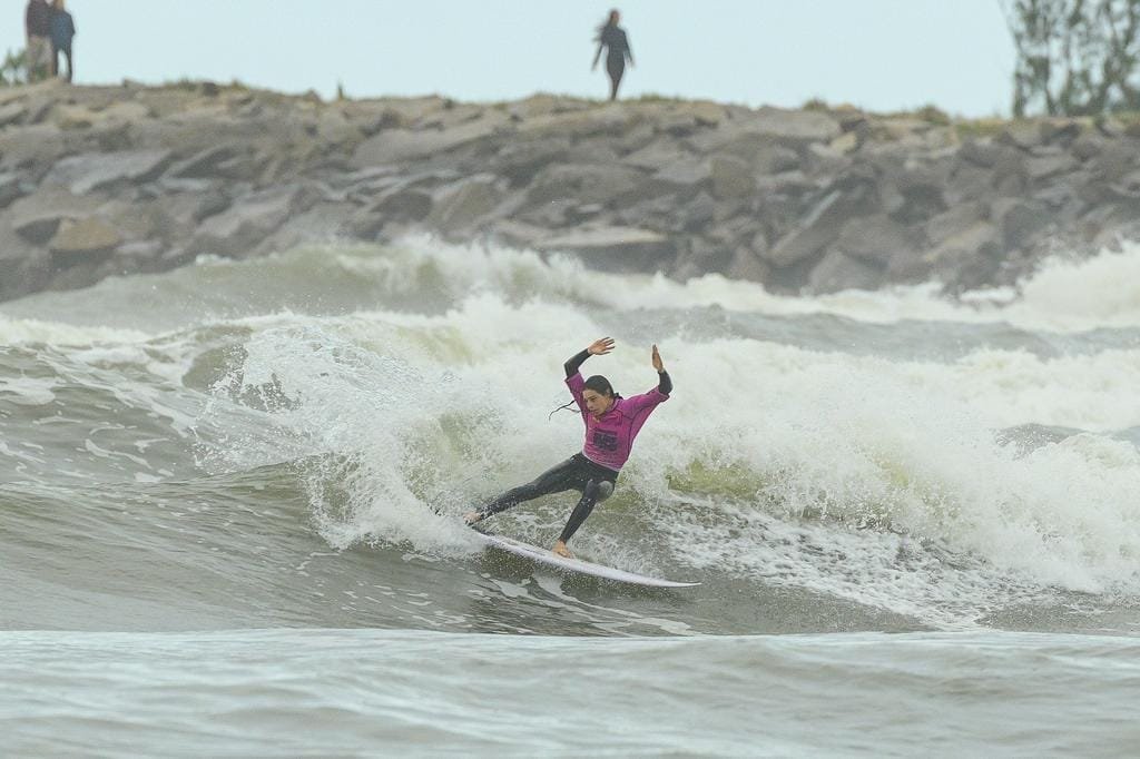 Kiany Hyakutake SC Marcio David Fecasurf